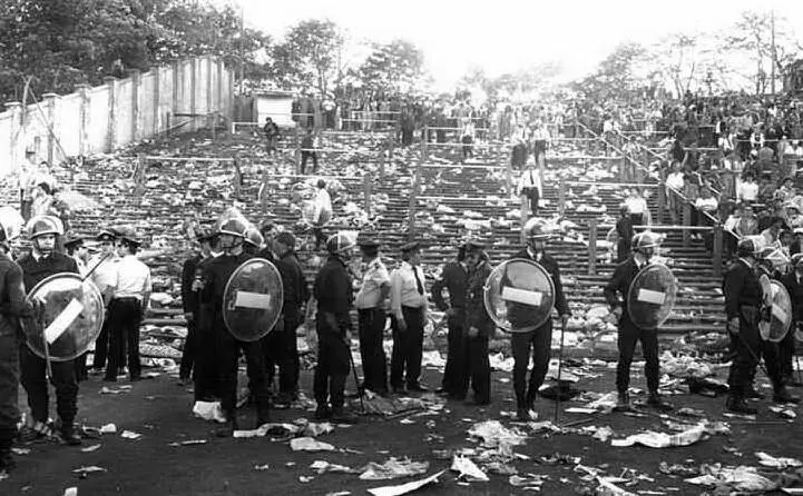 Le forze dell'ordine (archivio L'Unione Sarda)