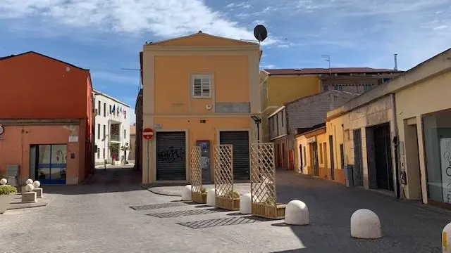 https://immagini.unionesarda.it/version/c:ZjZhOTk2YzktMzIyOS00:NDMxMDkxYmMtYWJiMS00/image.webp?f=16:9