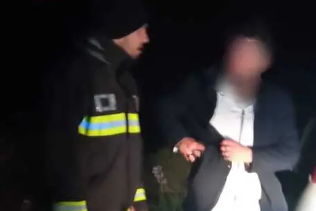 Il recupero (foto Vigili del fuoco)