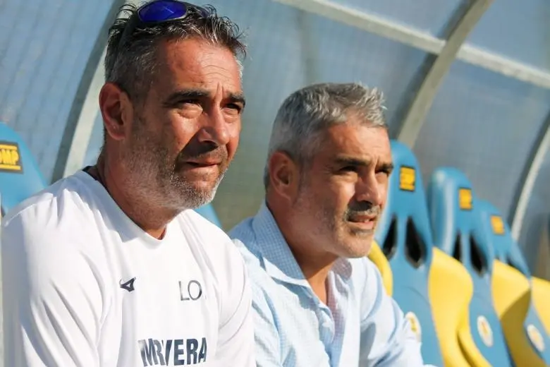 L'allenatore della Cos Francesco Loi e il ds Puddu   (foto A. Serreli)