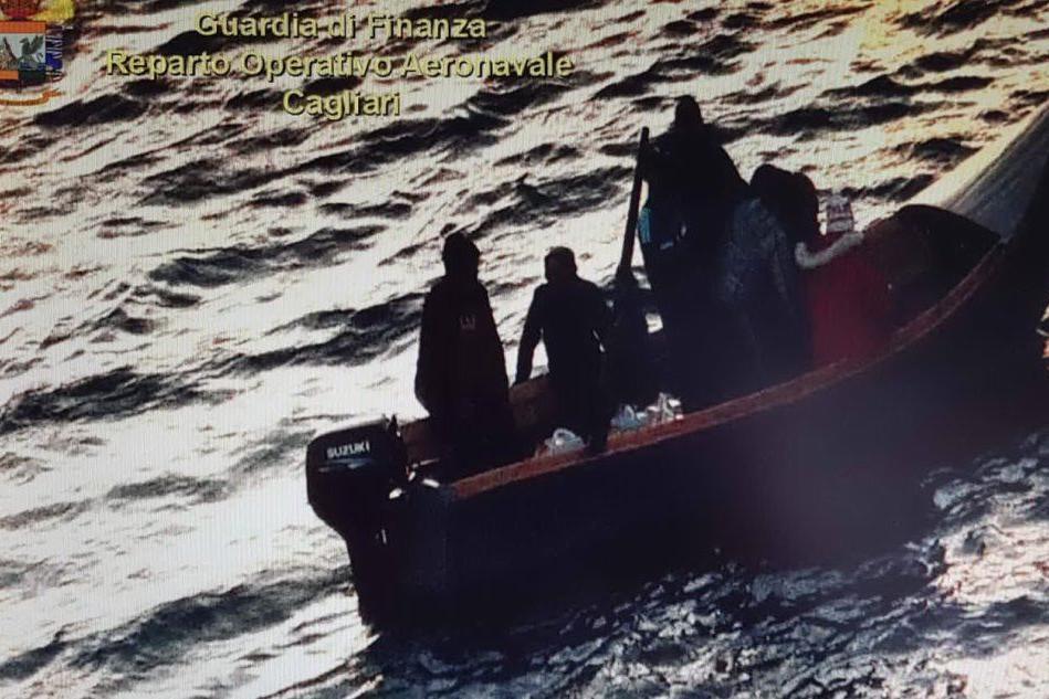 Migranti a Capo TeuladaIntercettati quattro barchini