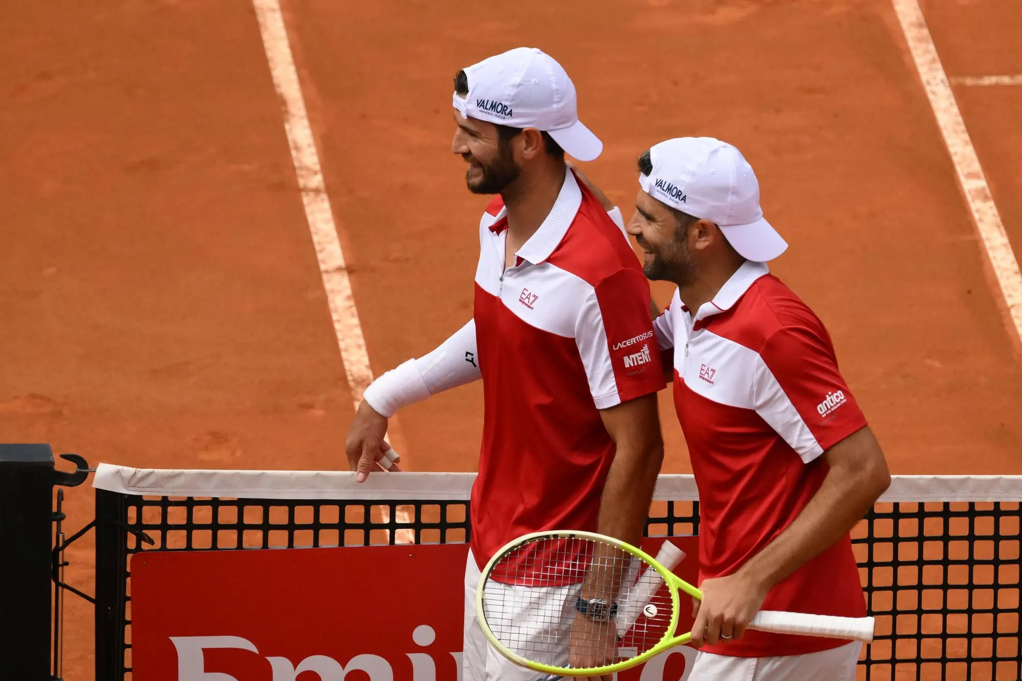 Simone Bolelli (R) and Andrea Vavassori (L) of Italy celebrate after winning their men's double semi final match against Neal Skupski of Great Britain and Christian Harrison of the USA (not pictured) at the Italian Open tennis tournament in Rome, Italy, 16 May 2026. ANSA/ALESSANDRO DI MEO