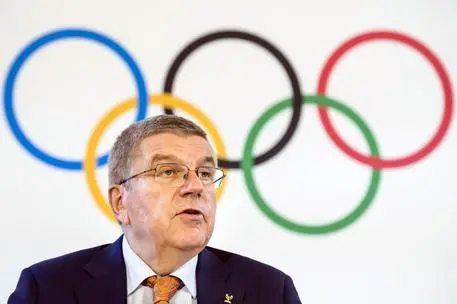 Il presidente del Cio Thomas back (Ansa-Epa)
