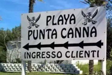 L'ingresso dello stabilimento Playa Punta Canna di Chioggia