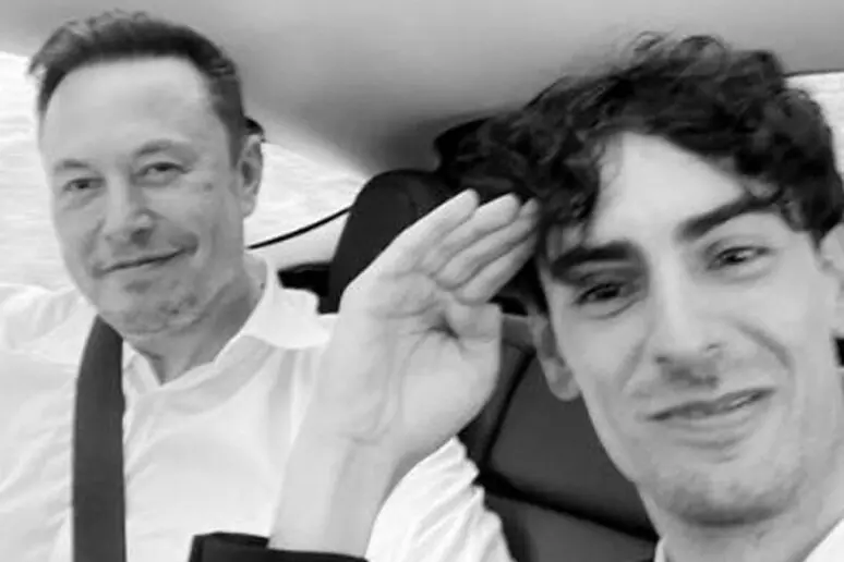 Andrea Stroppa con Elon Musk (Ansa)