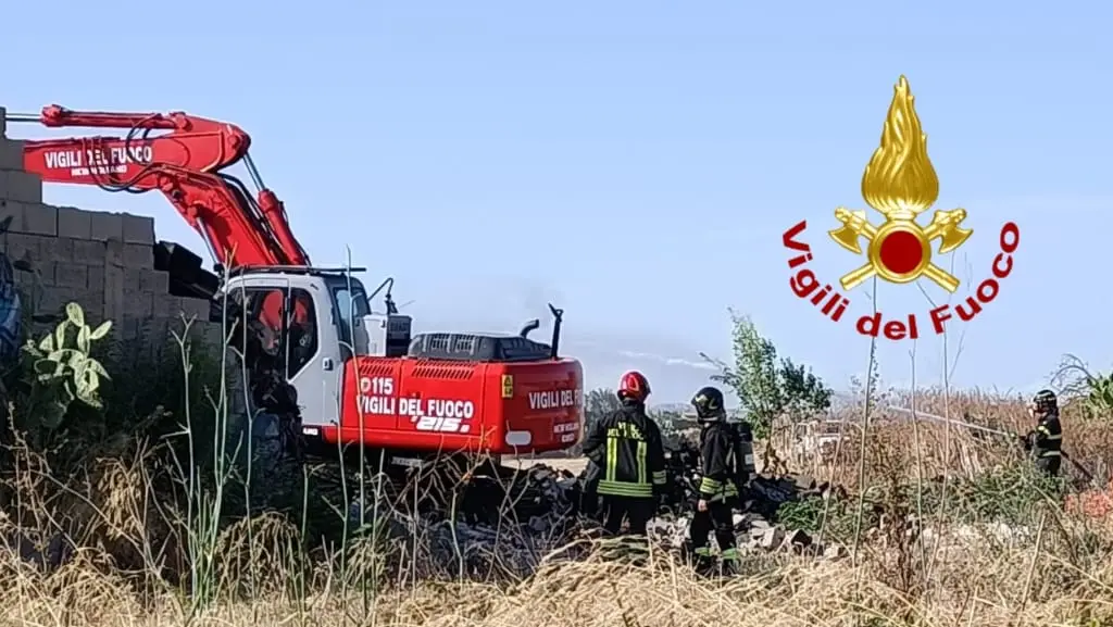 L'intervento dei vigili del fuoco a Villasor