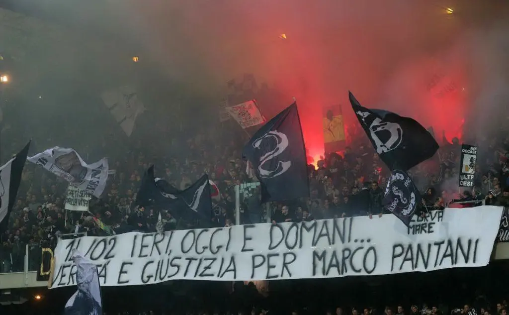 I tifosi del Cesena gli dedicano uno striscione