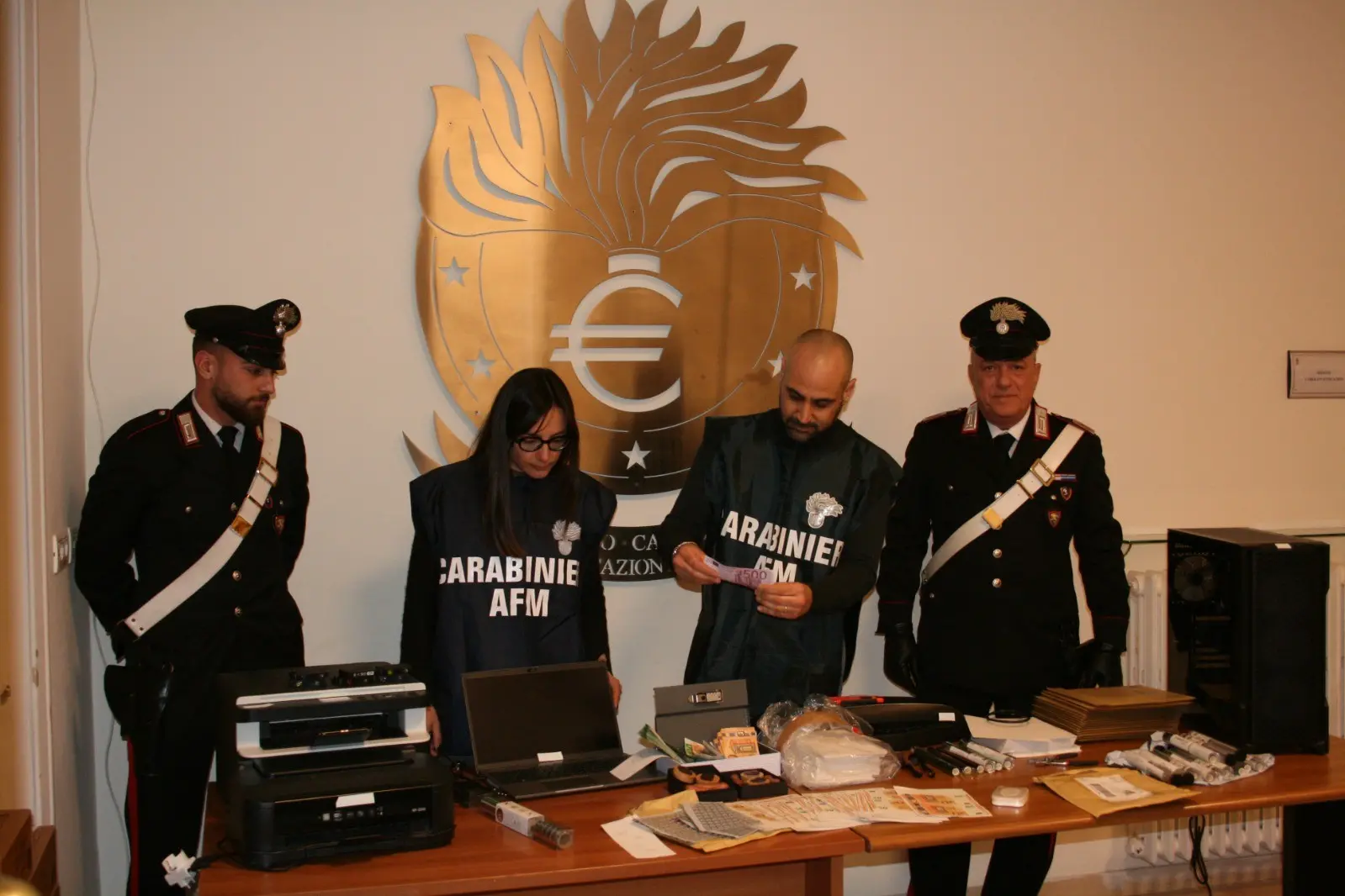 Il sequestro del denaro falso