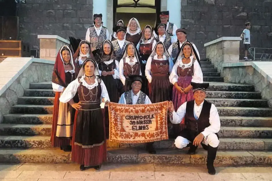 Il gruppo folk "Sa Nassa" di Elmas