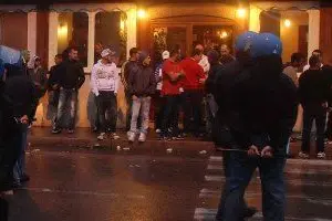 Scontri tra ultras dopo la partita (Foto Satta)