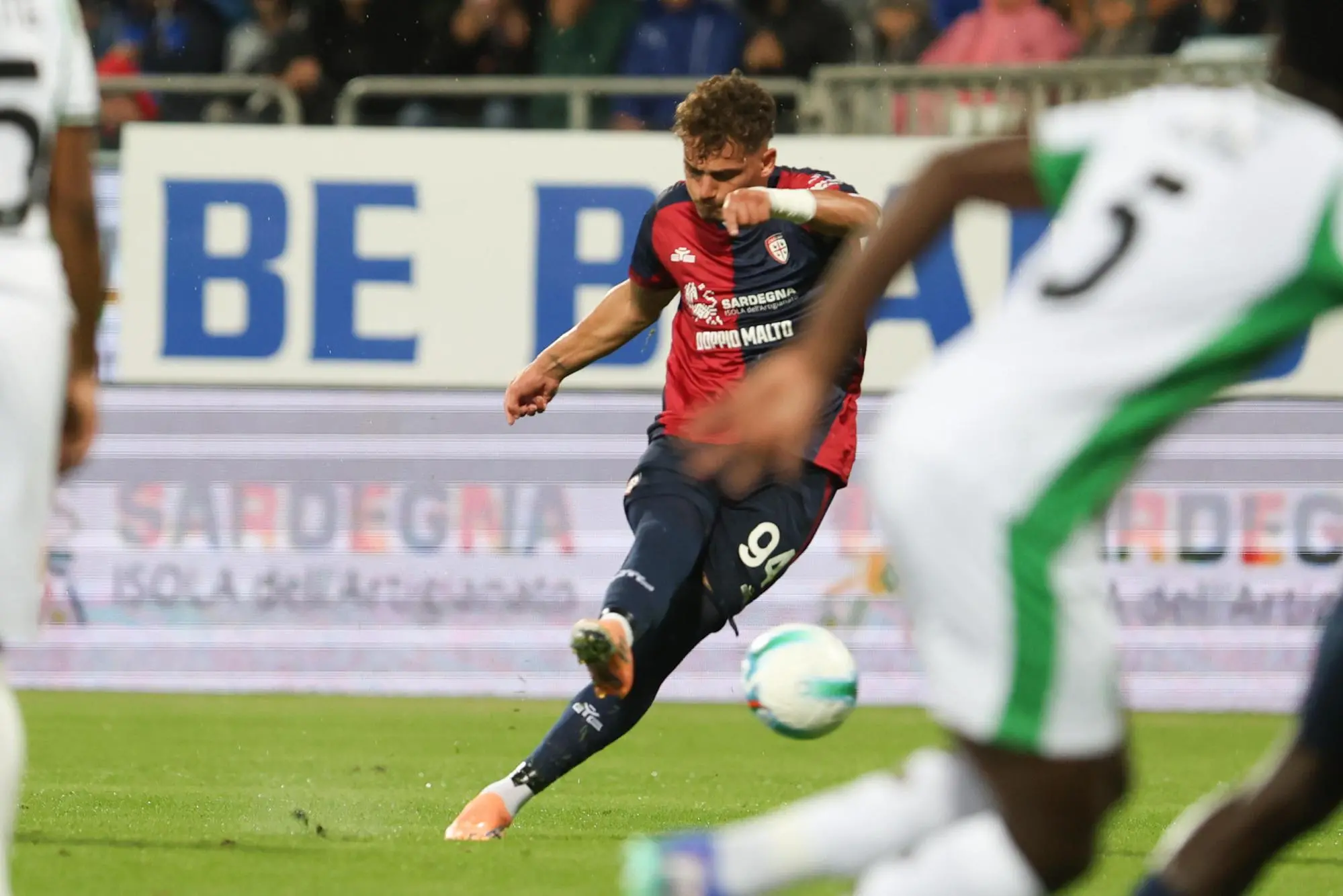 Esposito in azione (Ansa)