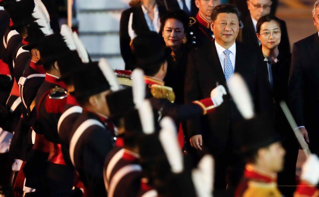L'arrivo, con moglie, del presidente della Cina Xi Jinping
