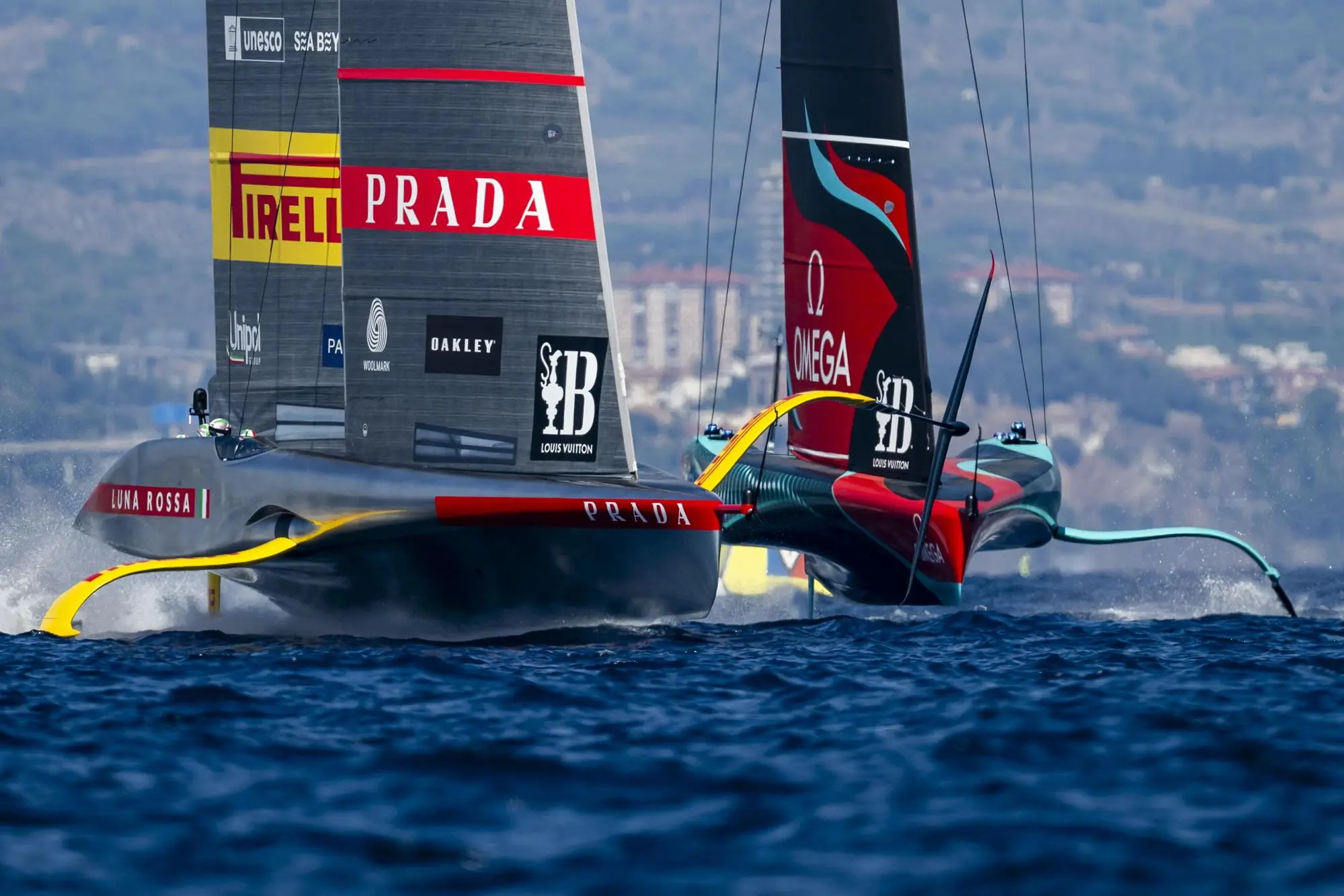 Luna Rossa and New Zealand (Ansa)