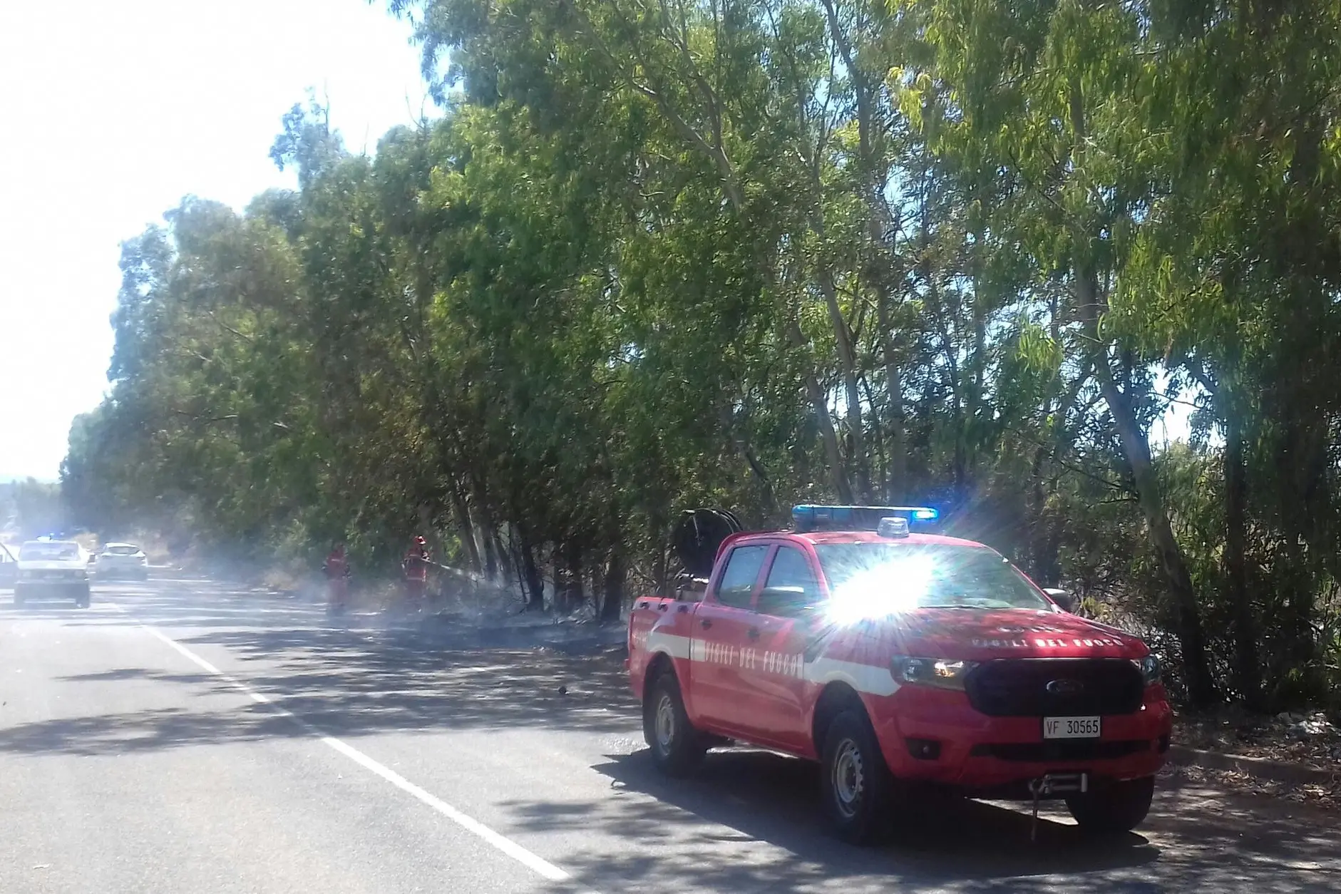 L'intervento dei vigili del fuoco a Sant'Antioco (L'Unione Sarda - Scano)