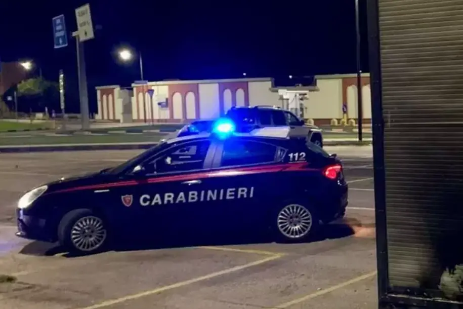 (foto carabinieri)