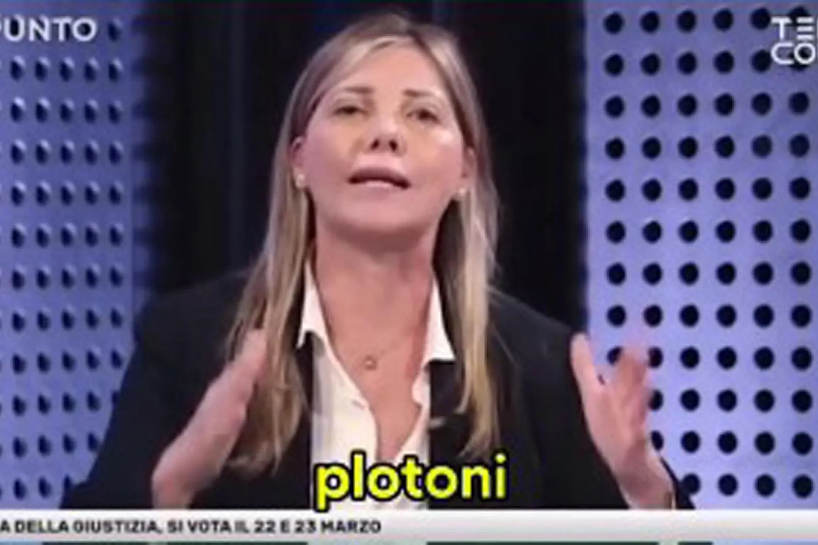 Un frame video postato sul profilo ufficiale del Pd con la capa di Gabinetto del ministro Nordio, Giusi Bartolozzi, ospite di una trasmissione televisiva