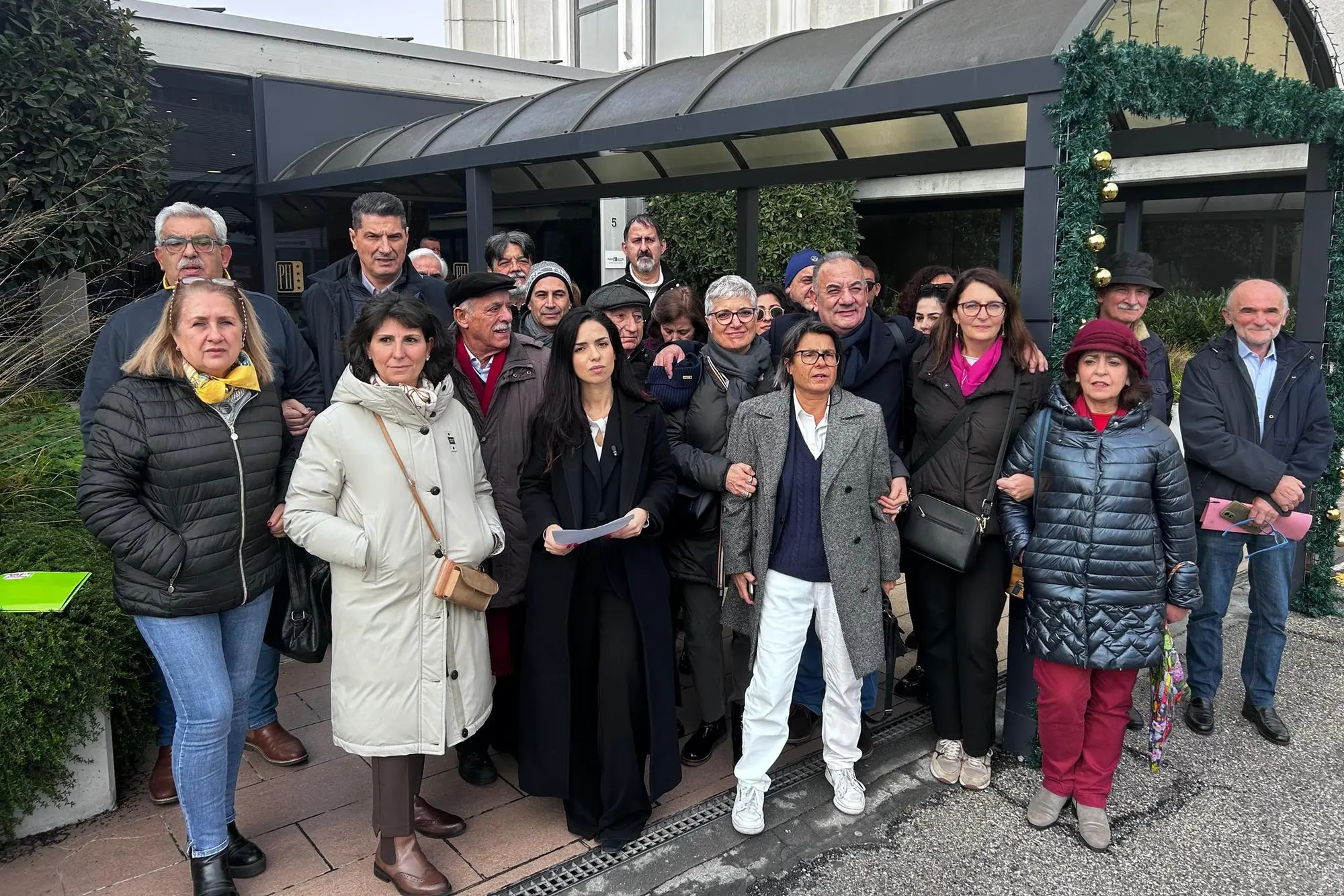 Foto di gruppo dei presidenti e delegati che hanno firmato il ricorso