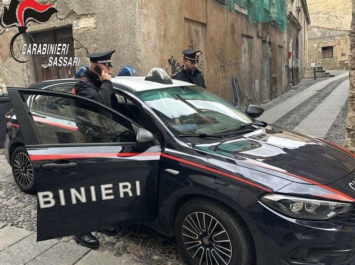 Sassari, organizzavano i viaggi della speranza dalla Nigeria alla Sardegna: arrestati per tratta di esseri umani