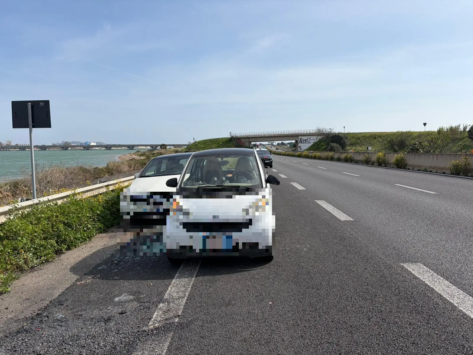Due veicoli coinvolti nell'inseguimento (foto L'Unione Sarda)