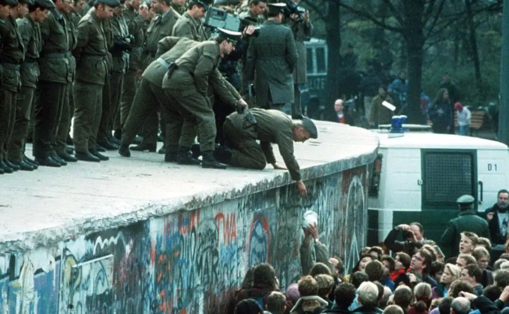 Il &quot;disgelo&quot; tra la polizia della Ddr e i berlinesi dell'Ovest