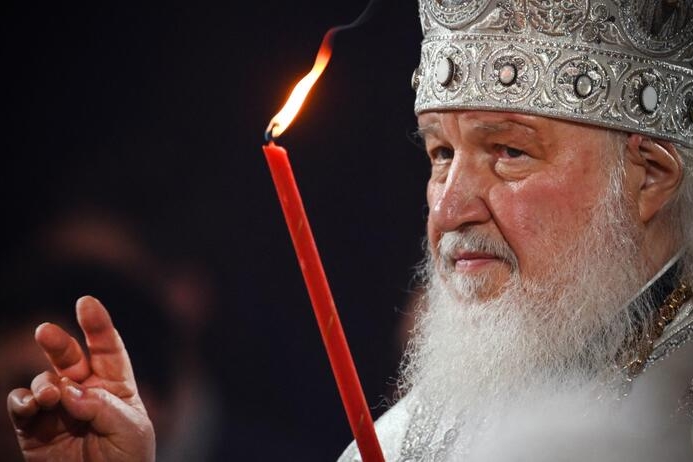 Il patriarca di Mosca ai fedeli russi: “Arruolatevi. E se morirete in Ucraina sarete con Dio”