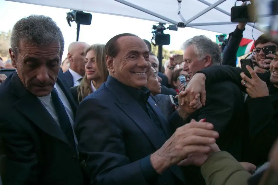 Silvio Berlusconi a Quartu (Ansa)