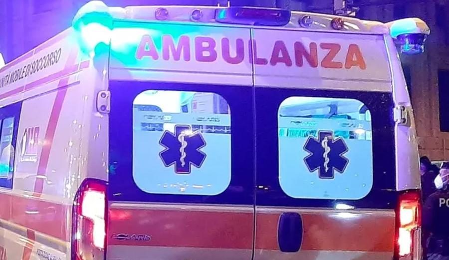 Schianto sulla statale 129 bis a Macomer: elisoccorso per un motociclista, è grave