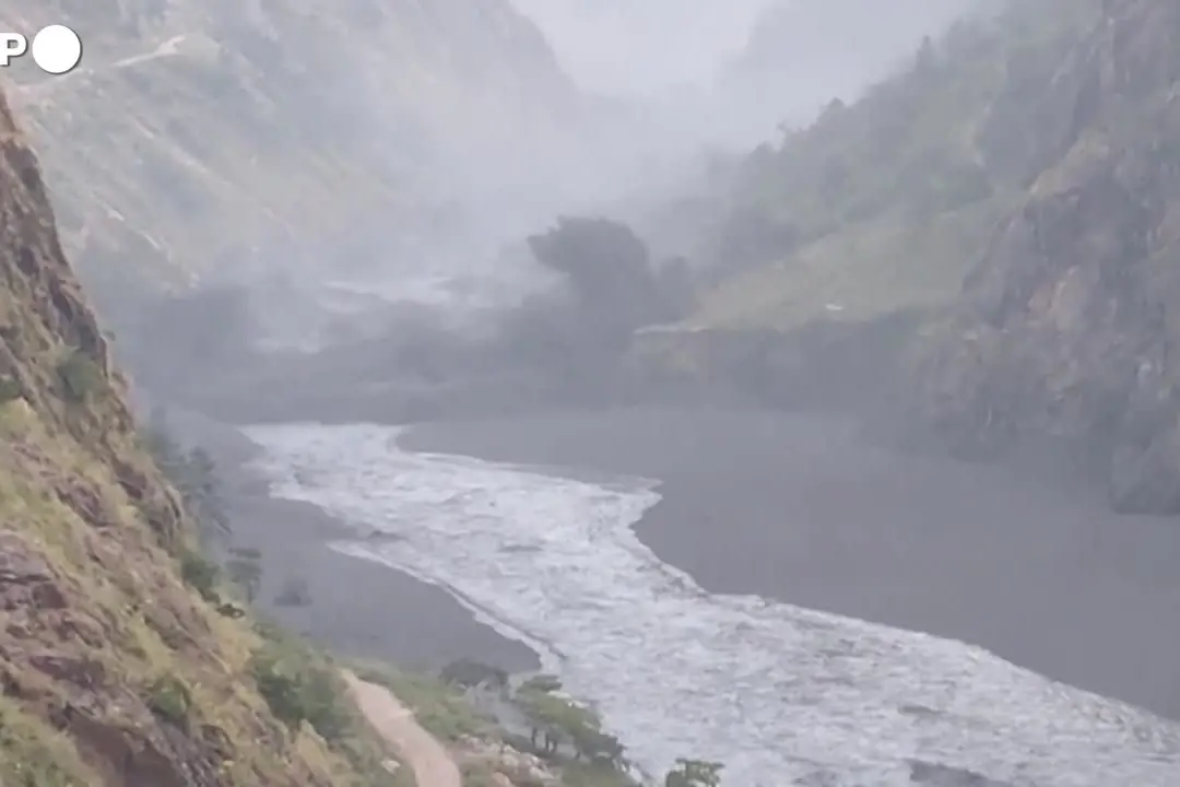 Nepal, improvvisa inondazione nella regione di Gorkha