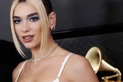 #AccaddeOggi: 22 agosto, tanti auguri a Dua Lipa