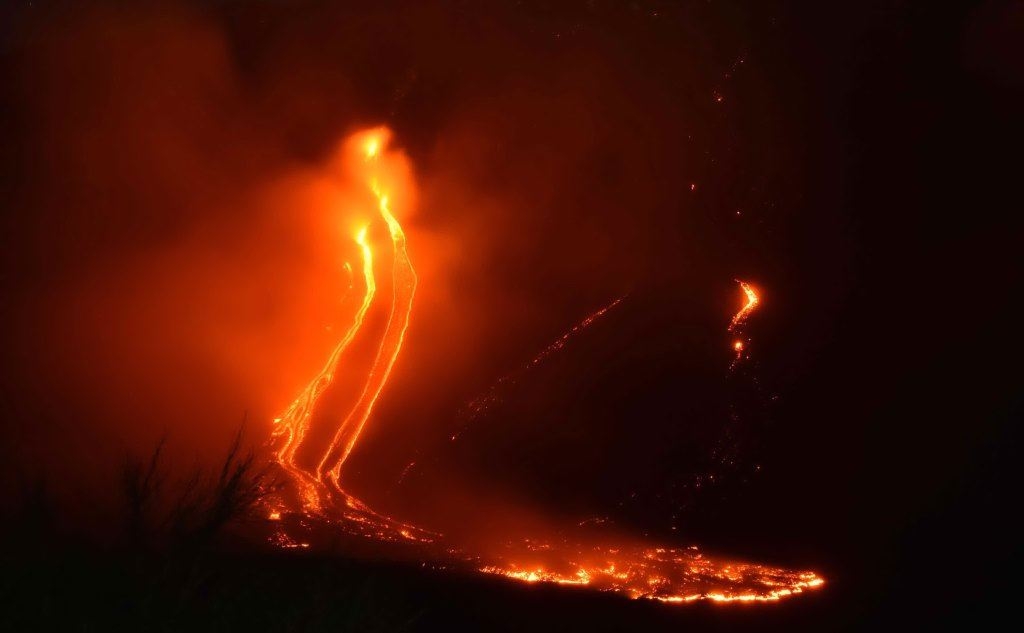 Il sisma è causato dall'eruzione dell'Etna, ancora in attività