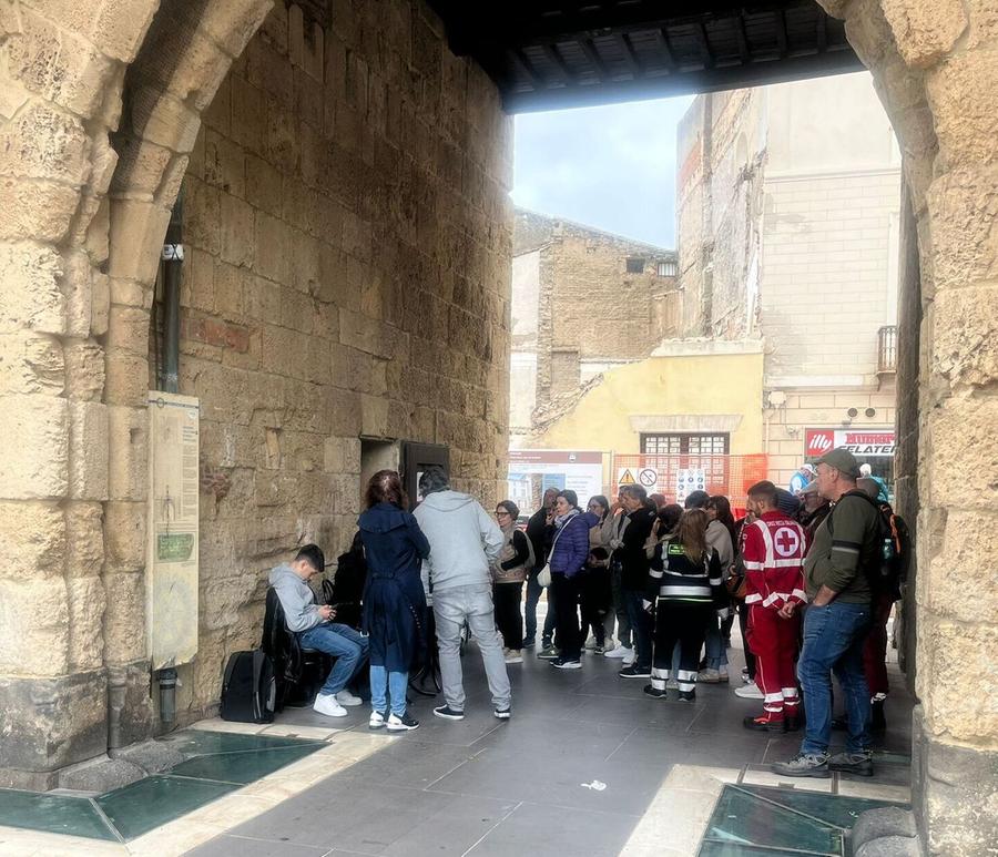 Chiese e mostre catturano i turisti