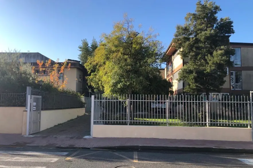 L’ex scuola media “Grazia Deledda”