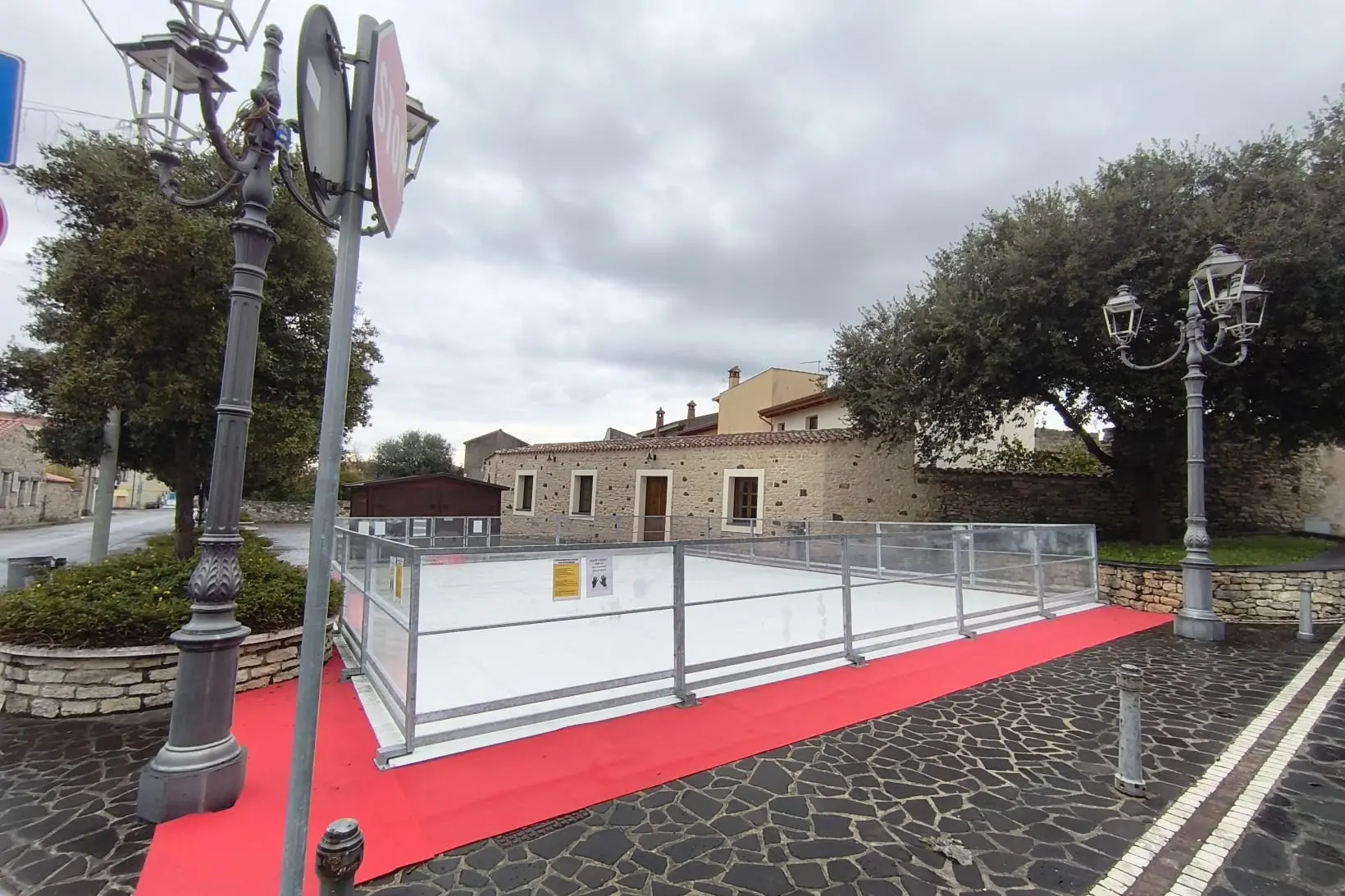 La pista su ghiaccio inaugurata a Masullas (foto concessa)