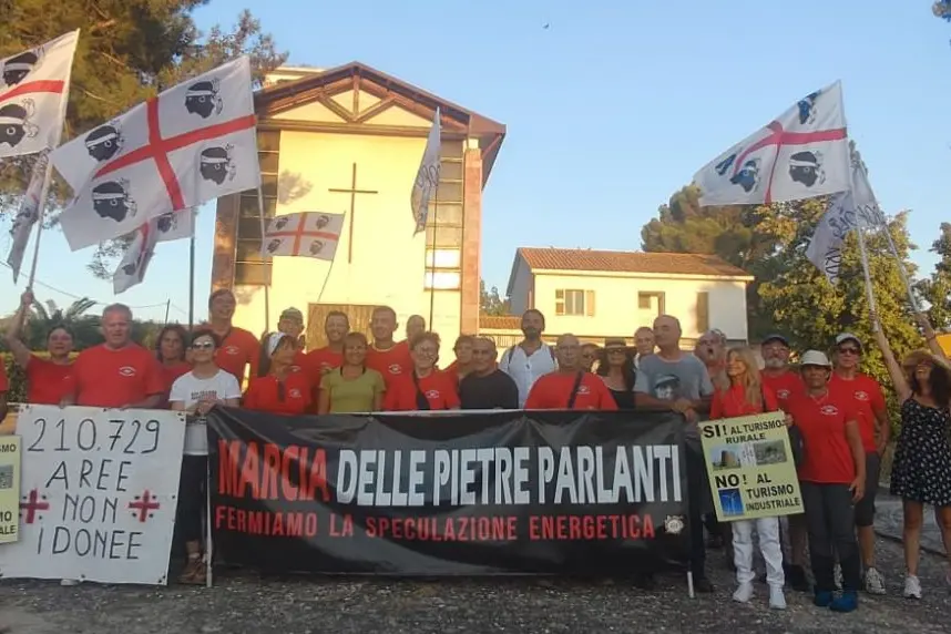 La protesta (foto Piras)