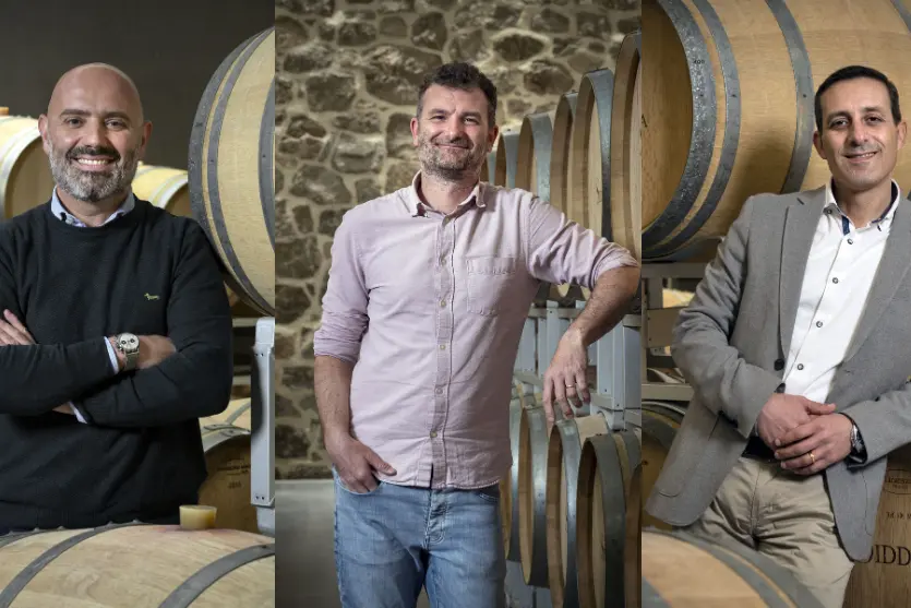 Dino Dini di Siddùra, con l'agronomo Luca Vitaletti e il direttore tecnico Mattia Piludu (foto concessa)