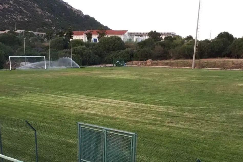 Il campo sportivo di Abbiadori, in cui si allena e gioca il Porto Cervo calcio (L'Unione Sarda - Tellini)