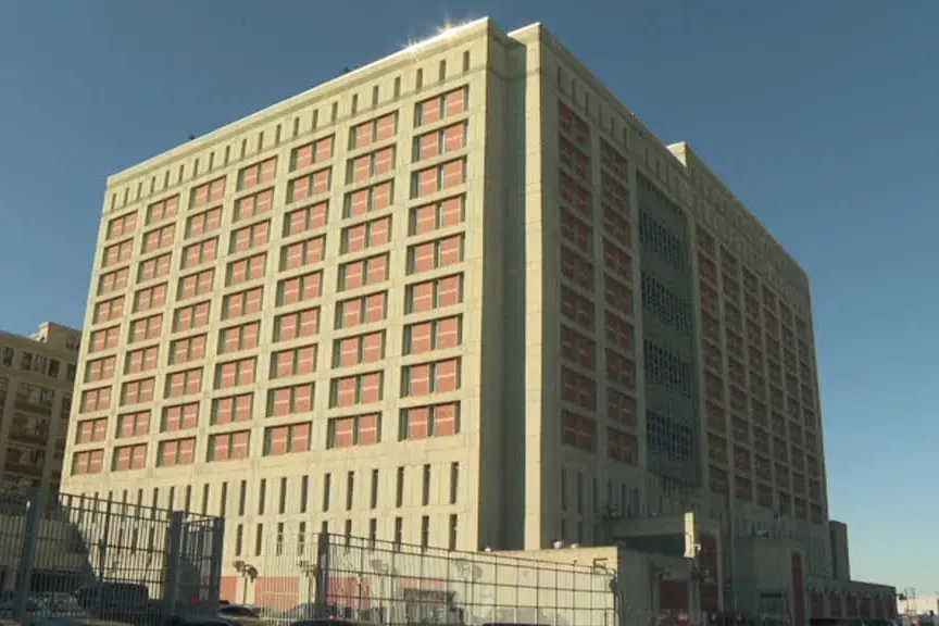 La prigione di Brooklyn in cui è detenuto Maduro, la stessa di Mangione