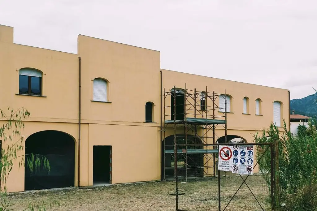 Villaputzu, lavori nella nuova caserma della Forestale (foto Agus)