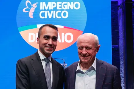 Luigi Di Maio e Bruno Tabacci alla presentazione del partito (Ansa)