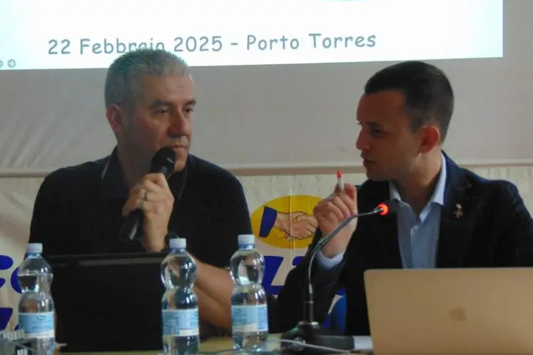 Porto Torres, a sinistra Walter Chiarabaglio (foto Pala)