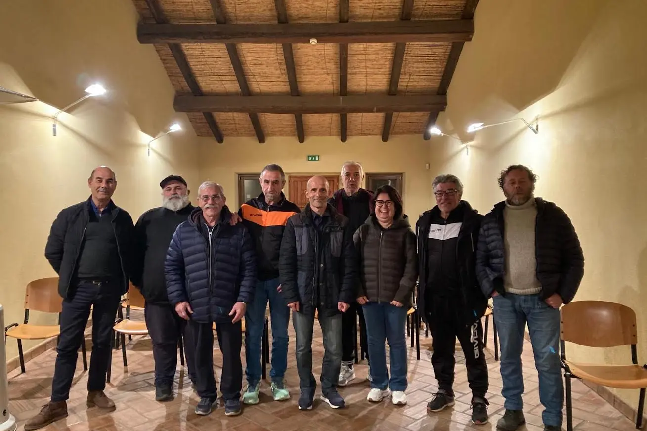 Il direttivo dell'Avis di Solarussa (foto concessa)