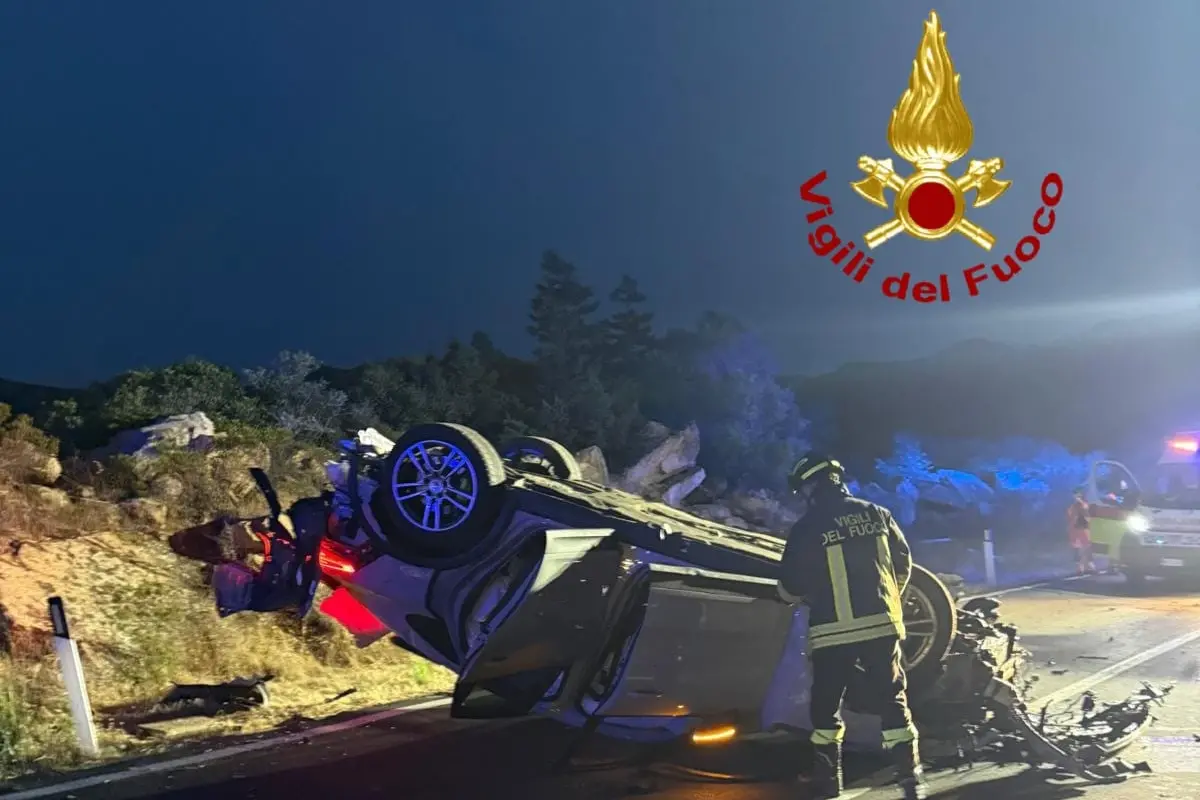 L'incidente ad Arzachena (foto Vigili del fuoco)