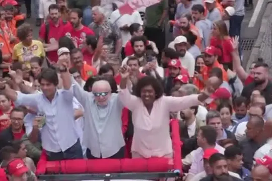 Brasile, a Rio il megacomizio di Lula a due giorni dalle elezioni