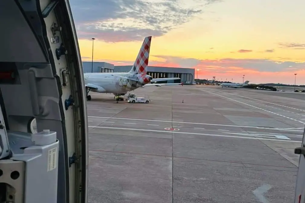 L'aeroporto Costa Smeralda (foto Facebook)