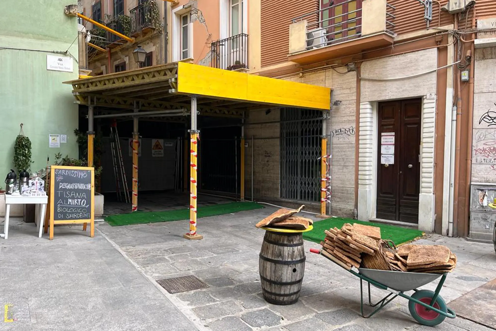 Revocato lo sgombero di due condomini in via Dettori, a Cagliari (foto Ungari)