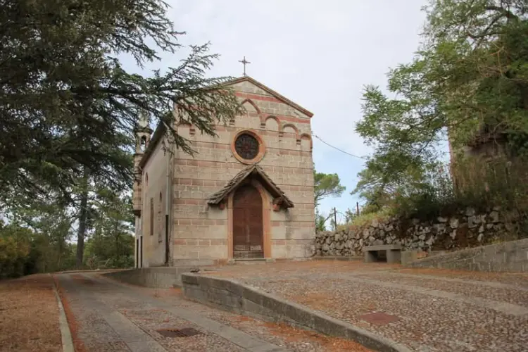 La chiesa di Foresta Burgos (foto concessa)