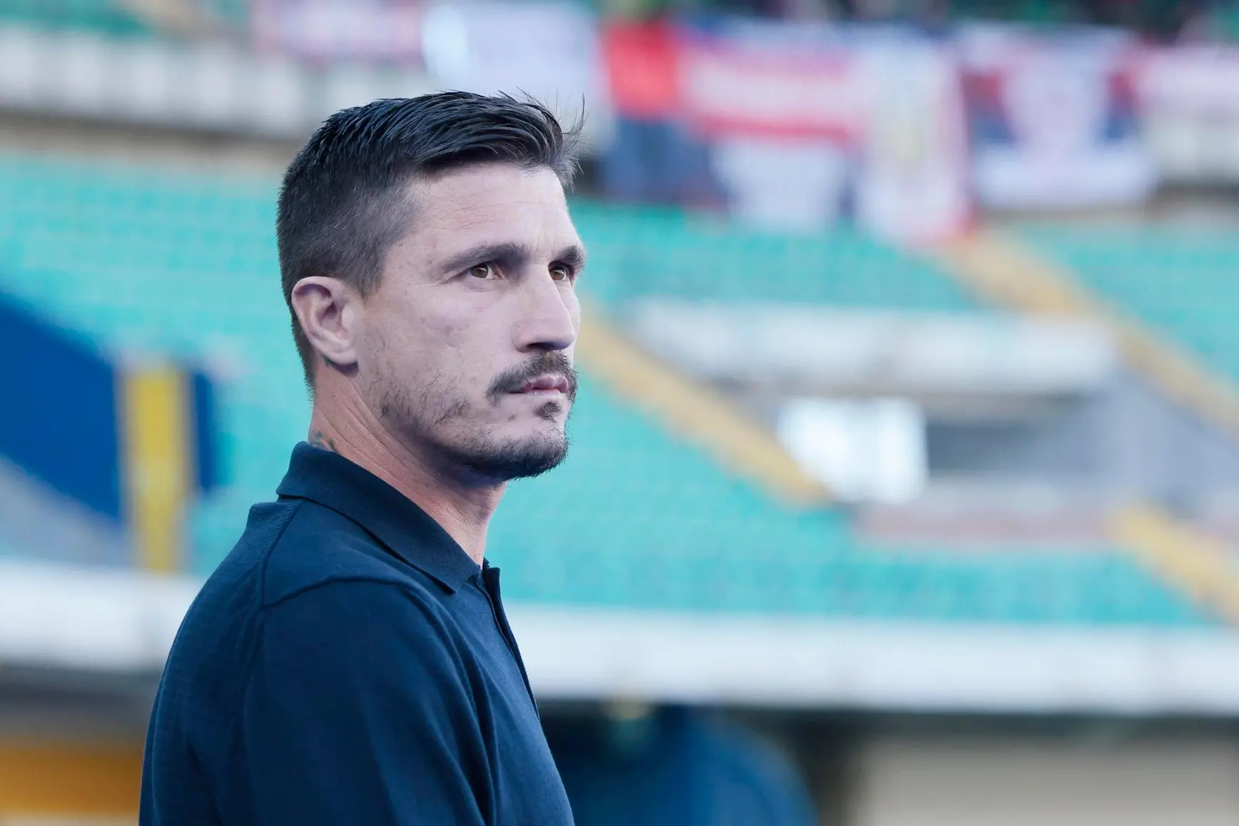 Cagliari's head coach Fabio Pisacane during the Italian Serie A soccer match Hellas Verona vs Cagliari Calcio at Stadio Marcantonio Bentegodi in Verona, Italia, 26 October 2025. ANSA/EMANUELE PENNACCHIO