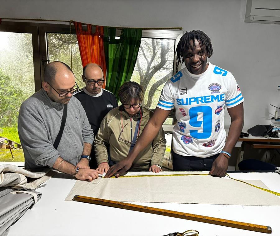 Olbia, la sartoria dell’integrazione