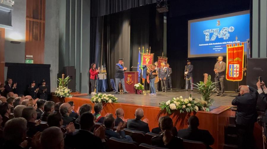 La festa per i 174 anni della Polizia di Stato, il ricordo del sacrificio di Emanuela Loi