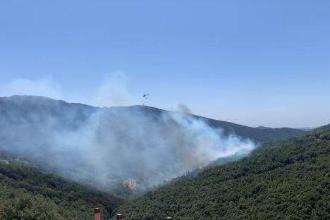 L'incendio a Seui (Foto G.Deidda)